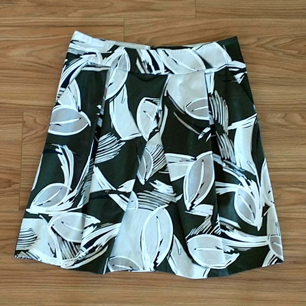 Kenneth Cole Tropical Print Skirt Size 4